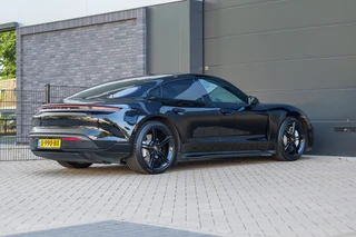 Porsche Taycan – thumbnail 12