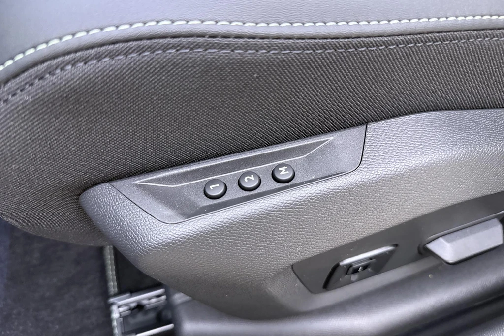 Peugeot e-3008 – foto 21