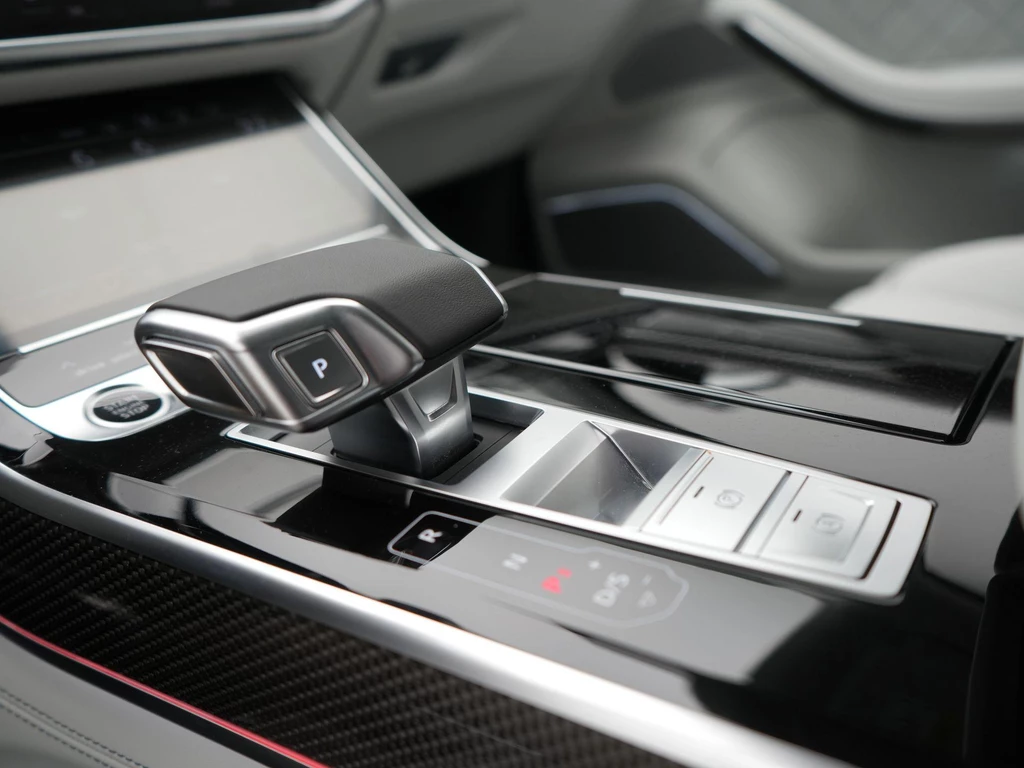 Audi A8 – foto 42