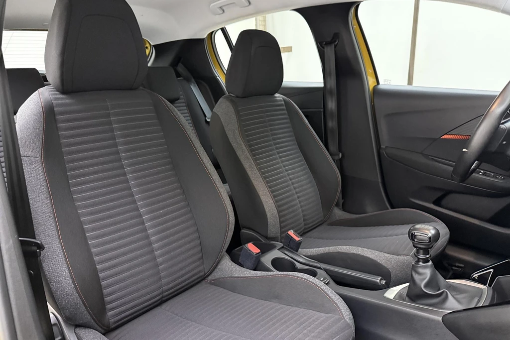 Peugeot 208 – foto 11
