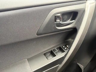 Toyota Auris – thumbnail 18