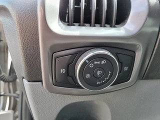 Ford Transit Custom – thumbnail 21