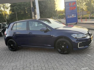 Volkswagen Golf – thumbnail 11