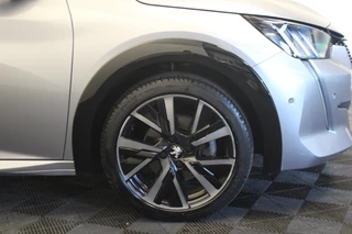 Peugeot 208 – thumbnail 12