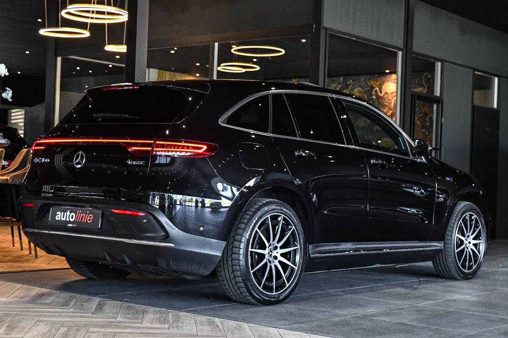 Mercedes-Benz EQC – foto 6