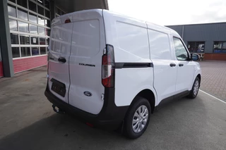 Ford Transit Courier – thumbnail 6