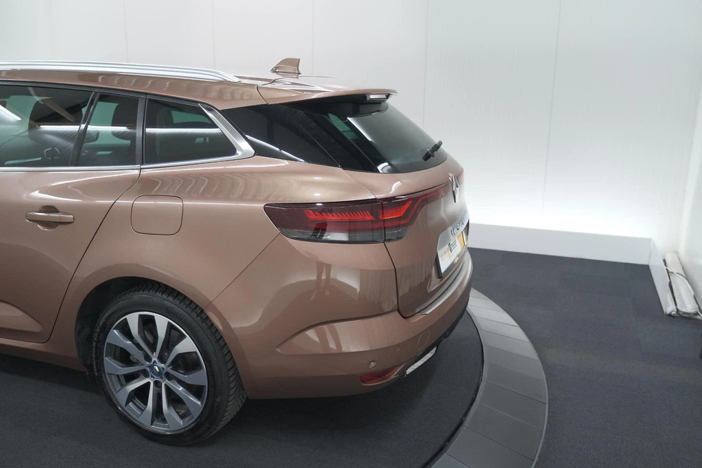 Renault Megane E-Tech – foto 8