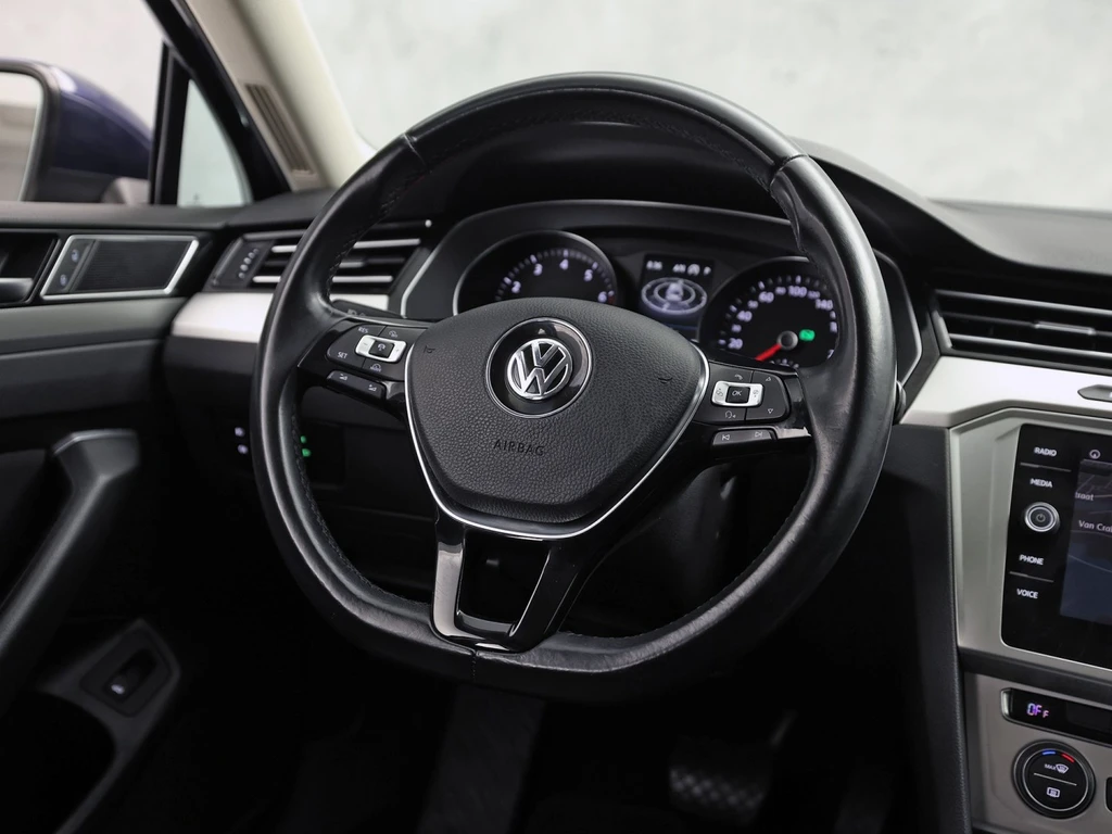 Volkswagen Passat – foto 19