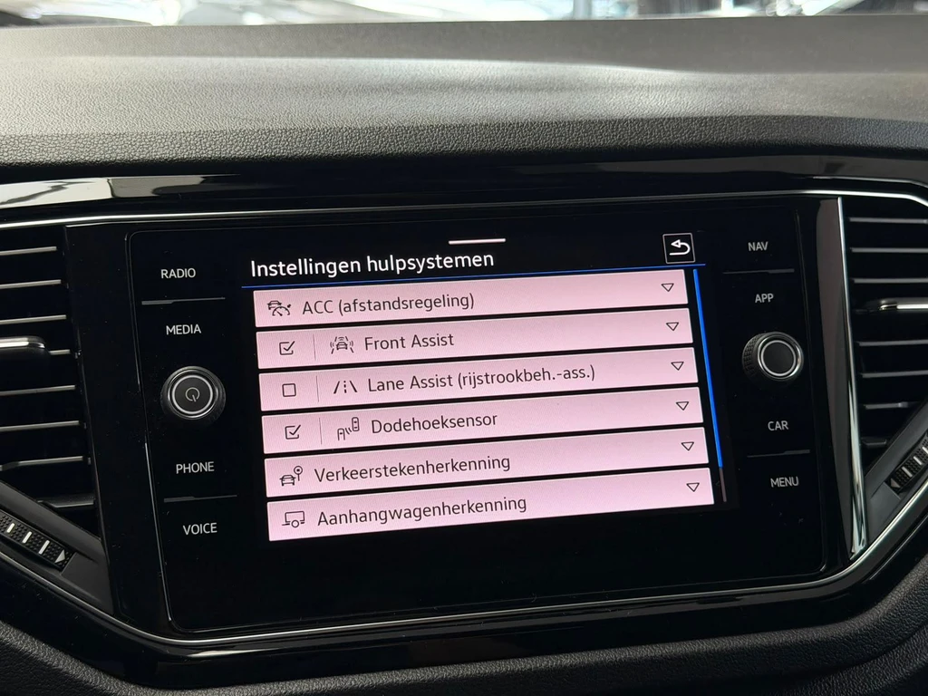 Volkswagen T-Roc – foto 18