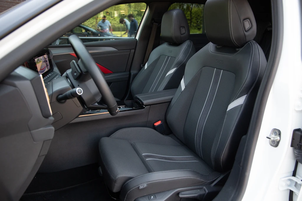 Opel Astra – foto 5