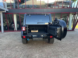 Jeep Wrangler – thumbnail 3