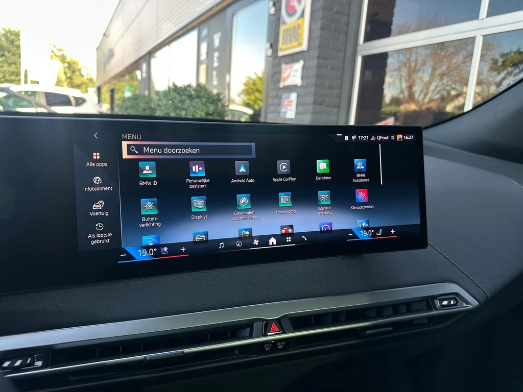 BMW iX – foto 17