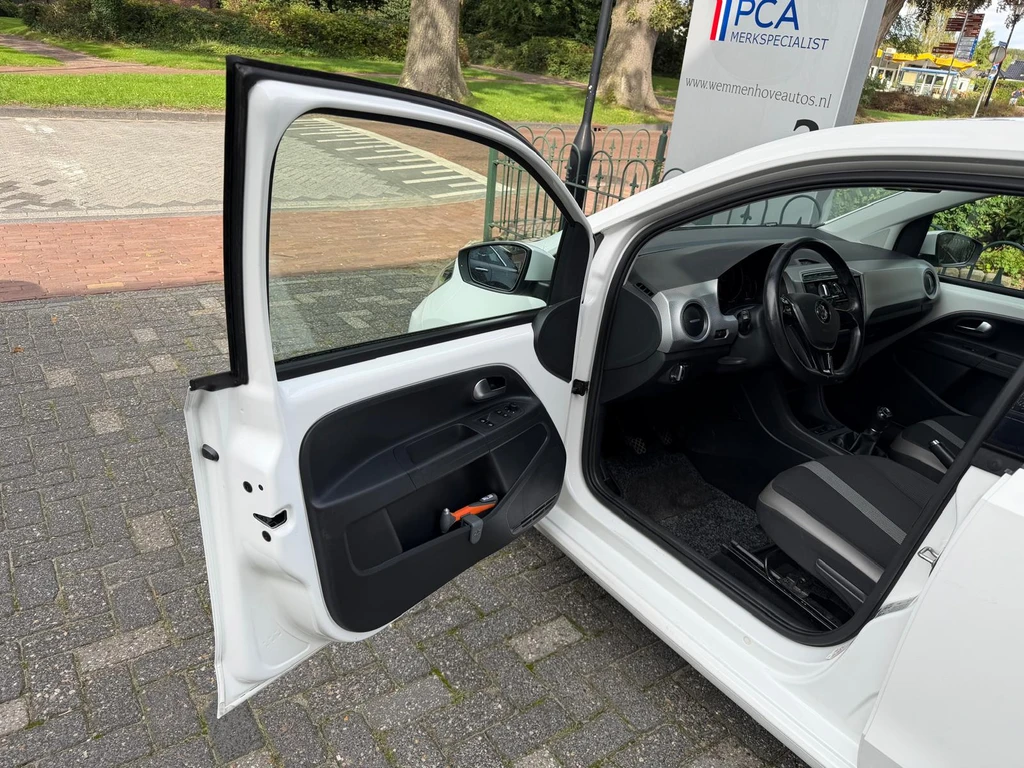 Volkswagen up! – foto 14