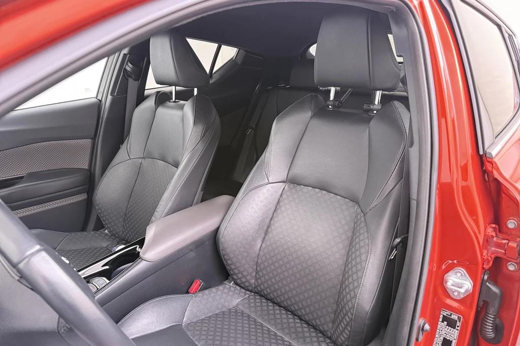 Toyota C-HR – foto 12