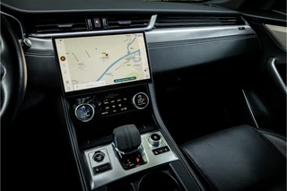 Jaguar F-PACE – thumbnail 15