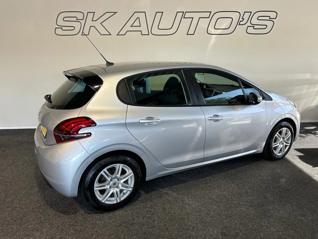 Peugeot 208 – foto 12