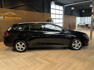 Renault Megane E-Tech – thumbnail 6