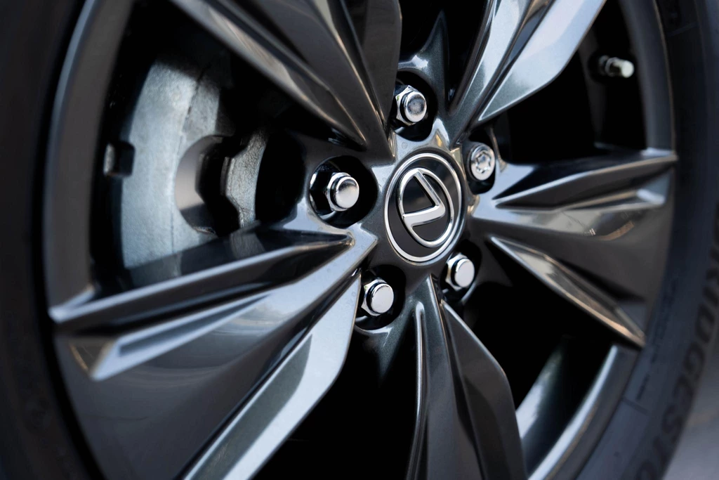 Lexus UX – foto 23