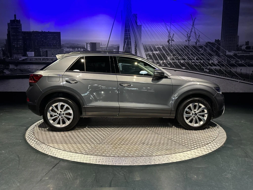 Volkswagen T-Roc – foto 11
