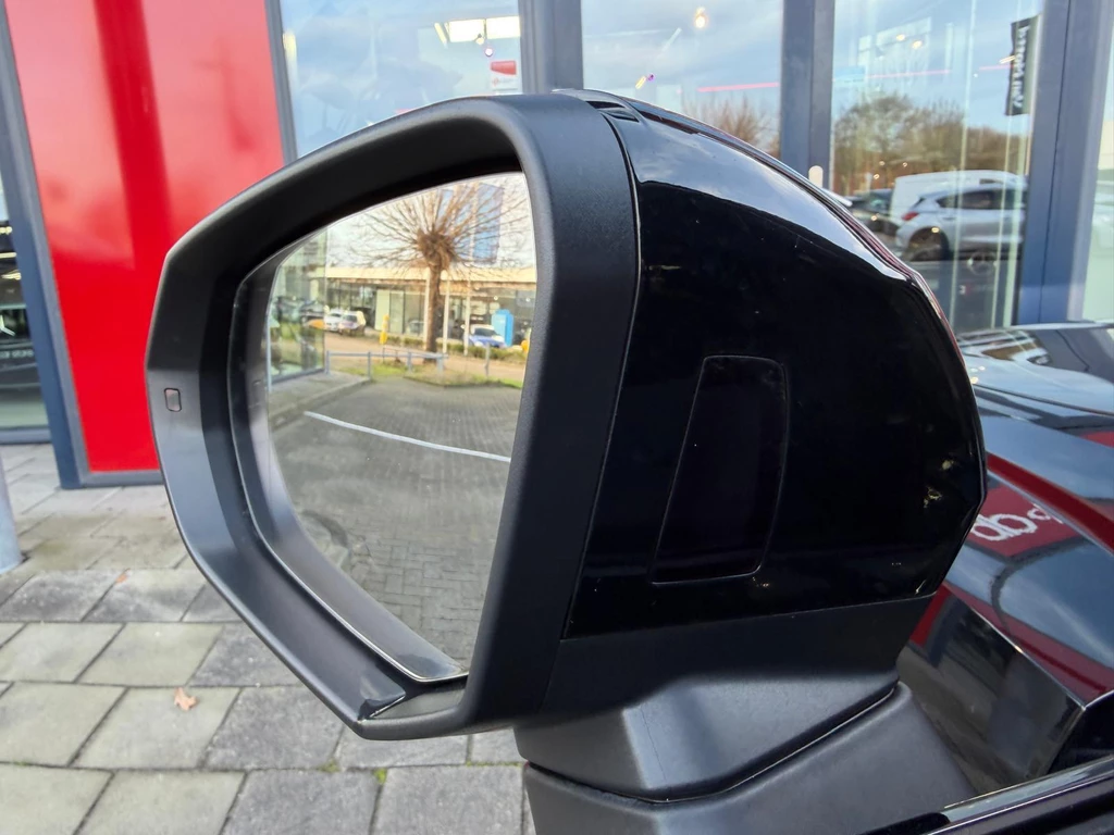 Audi RSQ3 – foto 12