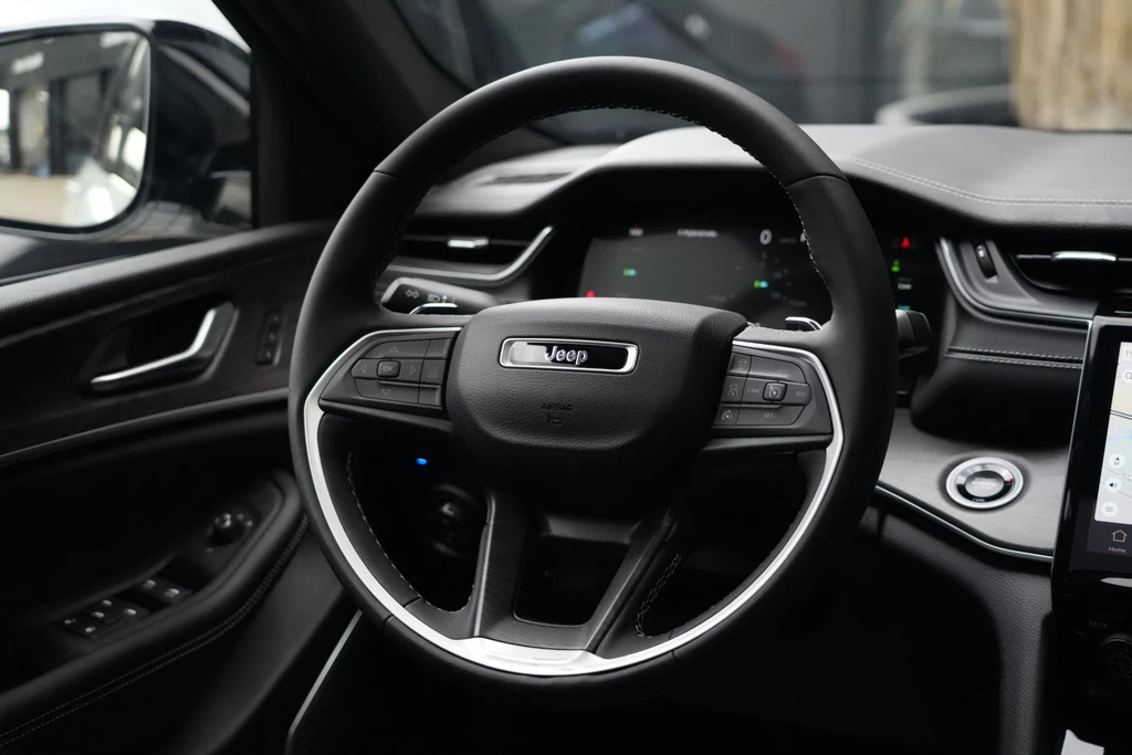 Jeep Grand Cherokee – foto 8