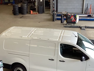 Opel Vivaro – thumbnail 30