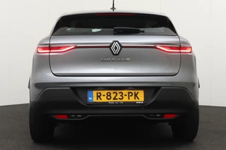 Renault Megane E-Tech – thumbnail 3