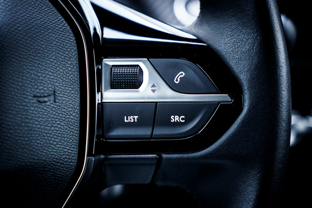 Peugeot e-2008 – foto 36