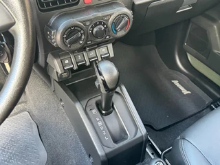 Suzuki Jimny – thumbnail 30