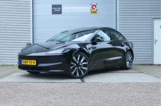Tesla Model 3 – thumbnail 1