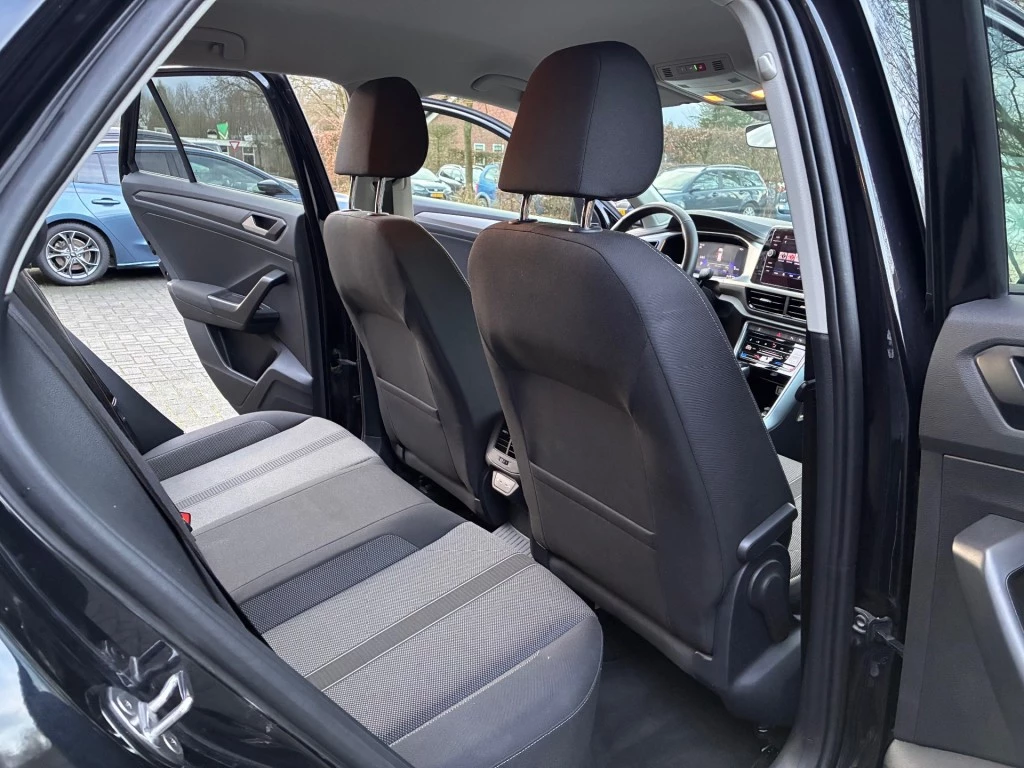 Volkswagen T-Roc – foto 13