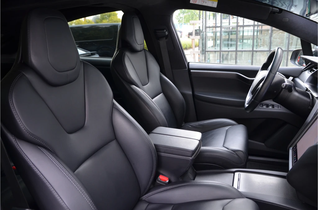 Tesla Model X – foto 8