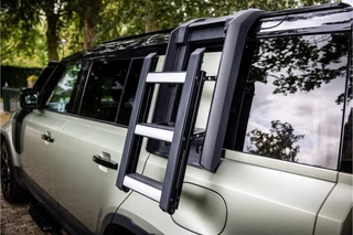 Land Rover Defender – thumbnail 22