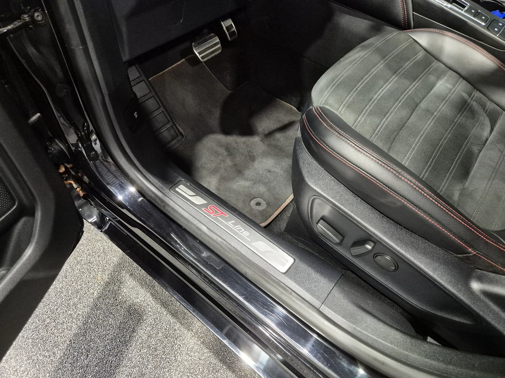 Ford Kuga – foto 27