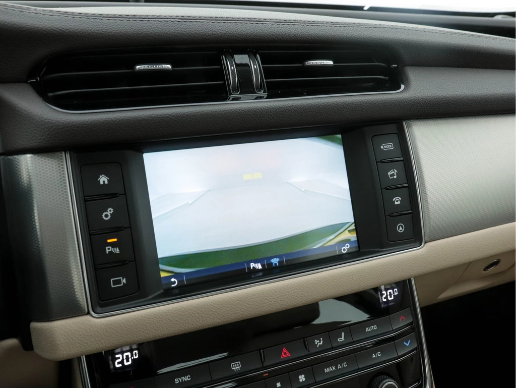 Jaguar XF – foto 15