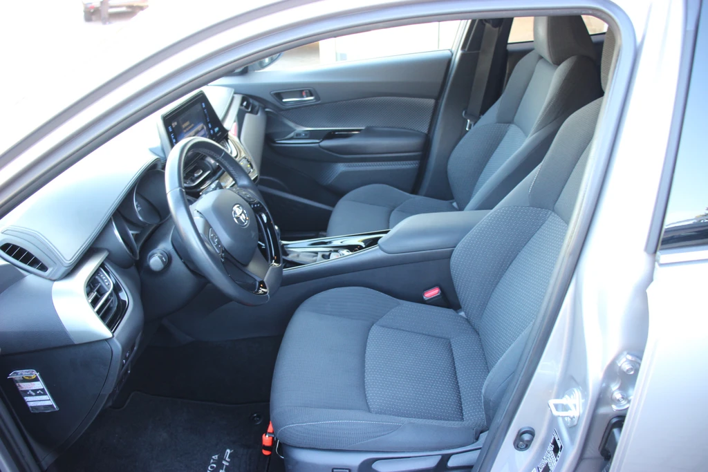 Toyota C-HR – foto 12