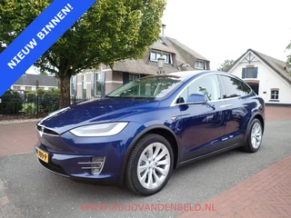 Tesla Model X – thumbnail 1