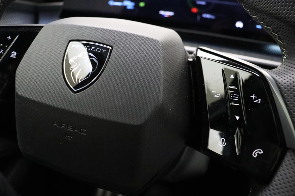 Peugeot e-5008 – foto 24