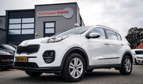 Kia Sportage 1.6 GDI DynamicLine | LED | Climatronic airco | Camera | Lane Assist | 6 bak | Koppeling vernieuwd | 100% onderhouden