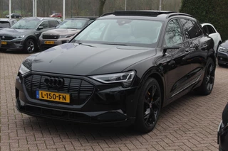 Audi e-tron – thumbnail 1