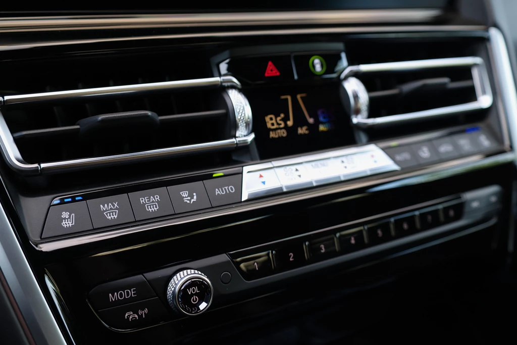 BMW 8 Serie – foto 54