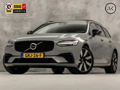 Volvo V90 2.0 T6 Plug-in hybrid AWD Ultimate Dark 350Pk Automaat (PANORAMADAK, HARMAN/KARDON, LUCHTVERING, MEMORY SEATS, 360 CAMERA, HEAD-UP DISPLAY, STUUR/STOELVERWARMING, ZWART HEMEL, NIEUWSTAAT)