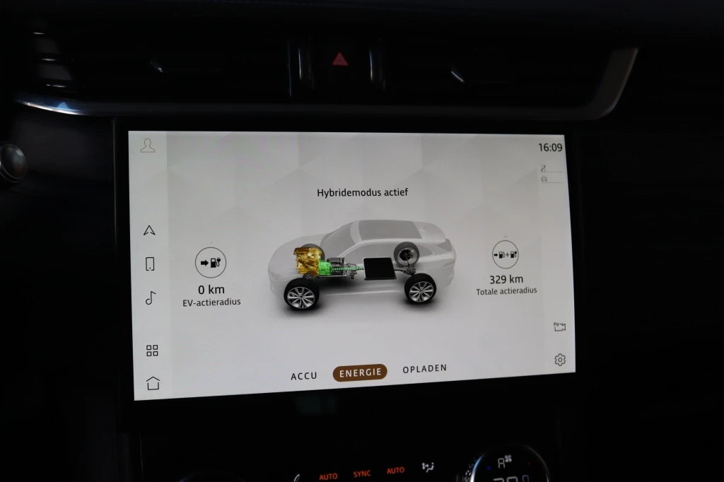 Jaguar F-PACE – foto 30