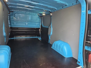 Renault Trafic – thumbnail 32