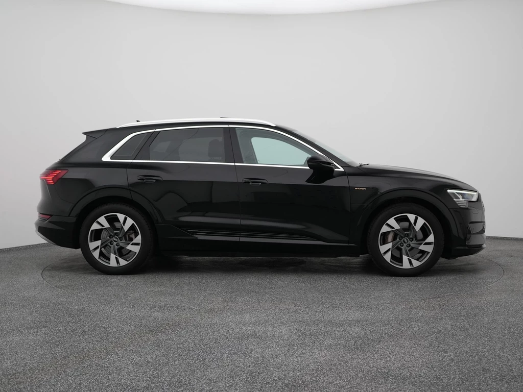 Audi e-tron – foto 12