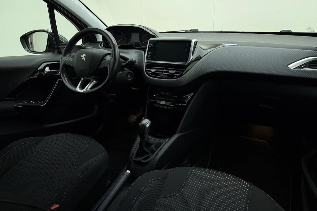 Peugeot 208 – foto 14