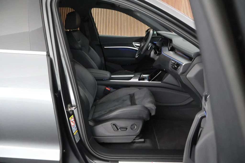 Audi e-tron – foto 12