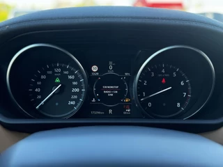 Land Rover Discovery – thumbnail 10