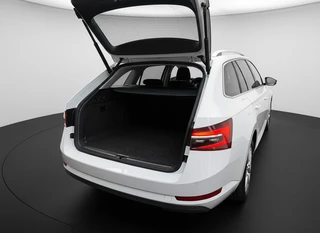Škoda Superb – thumbnail 21