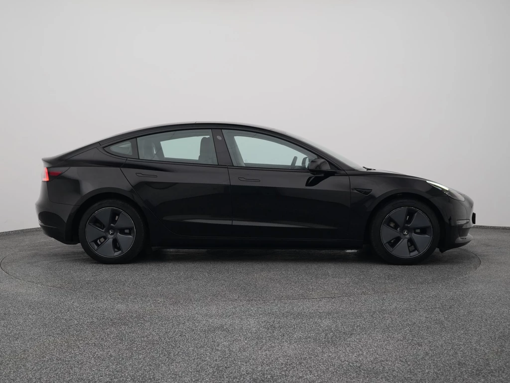Tesla Model 3 – foto 12